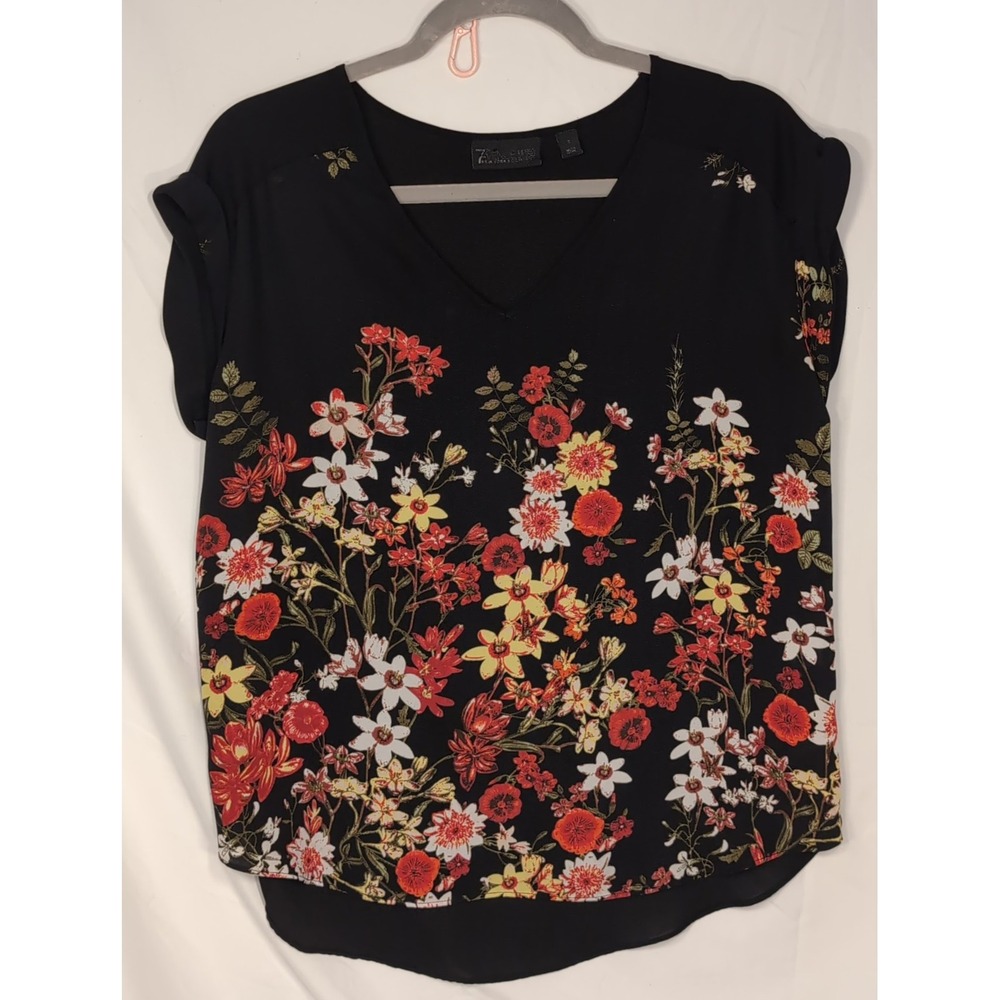 7th Avenue Design Studio New York & Company Black Floral V-Neck Blouse Small
